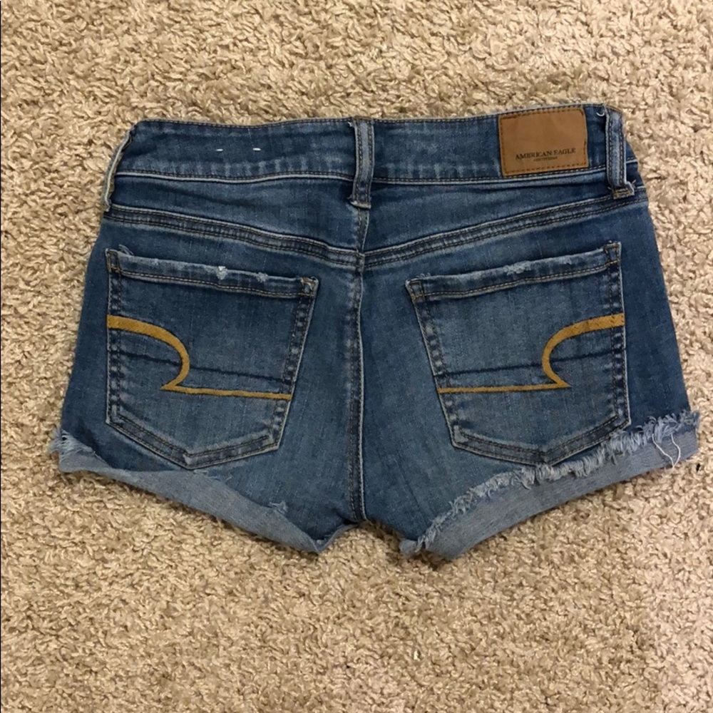 Shorts - Picture 2 of 4